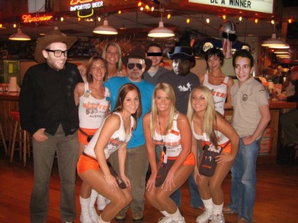 hooters